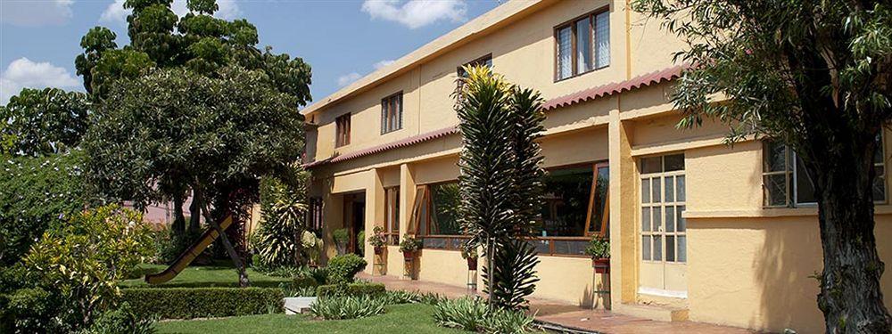 Hotel Los Olivos Spa Oaxaca Bagian luar foto