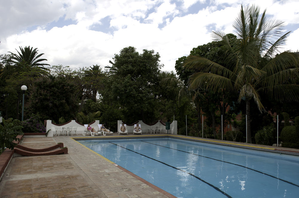 Hotel Los Olivos Spa Oaxaca Bagian luar foto